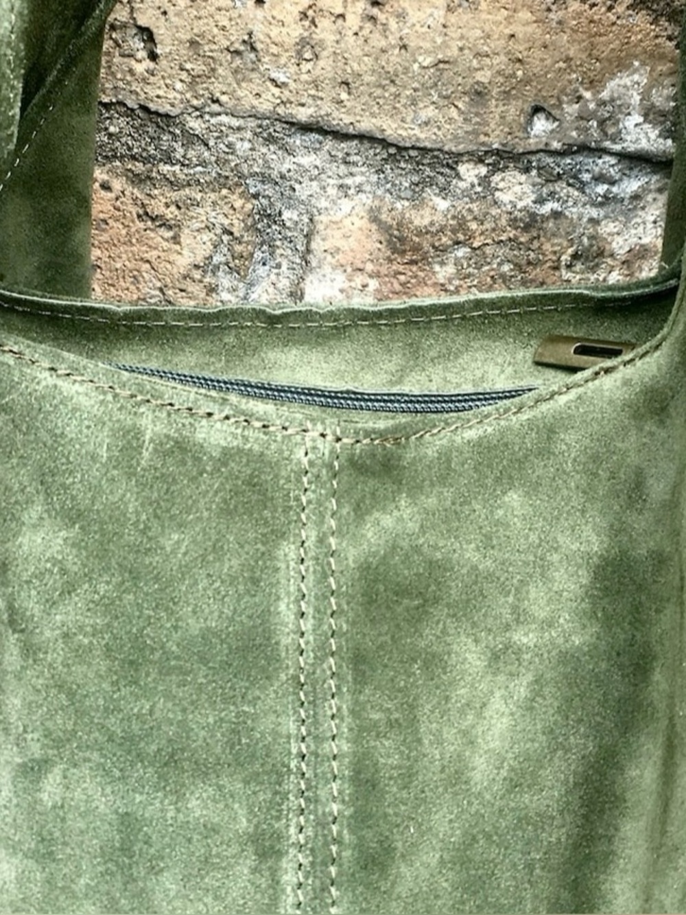 Made in Italy suede leather zipper tote moss / warm sage green - Picture 9 of 13
